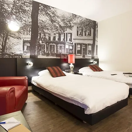 Bastion Het Loo Hotel 4*