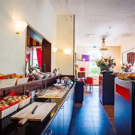 Hotel Bastion Het Loo 4*