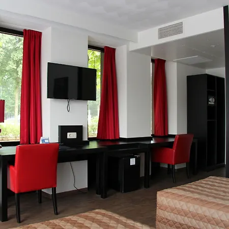 Hotel Bastion Het Loo 4*