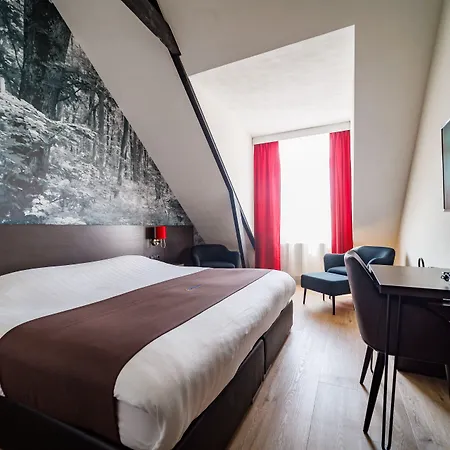 Bastion Het Loo Hotel 4*