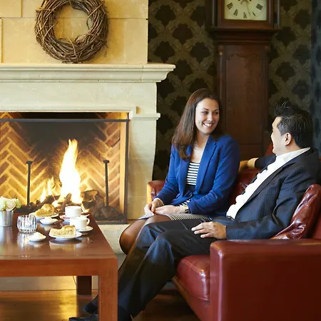 Bastion Het Loo Hotel 4*