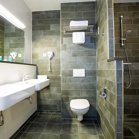 Hotel Bastion Het Loo 4*