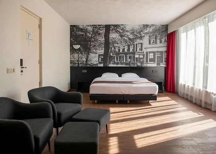 Bastion Het Loo فندق 4*