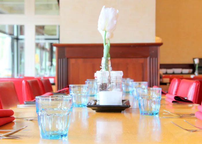 Hotel Bastion Het Loo 4*