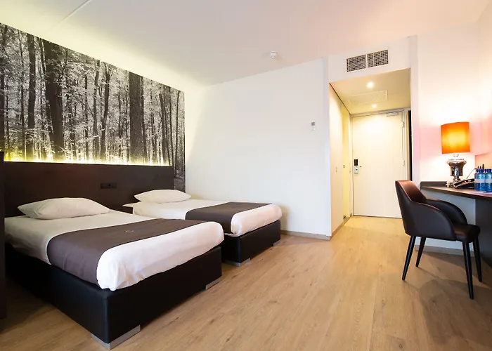 Bastion Het Loo Hotel 4*