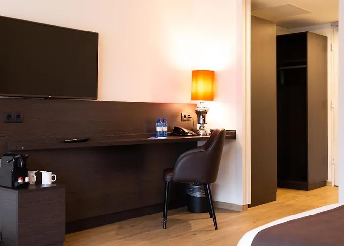 Bastion Het Loo 4* أبلدورن